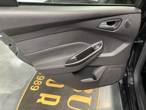 Used 2013 Ford Focus ST FWD image 33