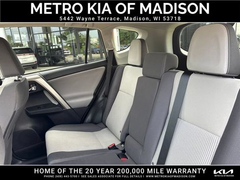 Used 2015 Toyota RAV4 XLE AWD/4WD image 31