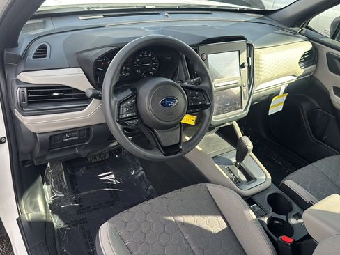 Used 2025 Subaru Forester image 10