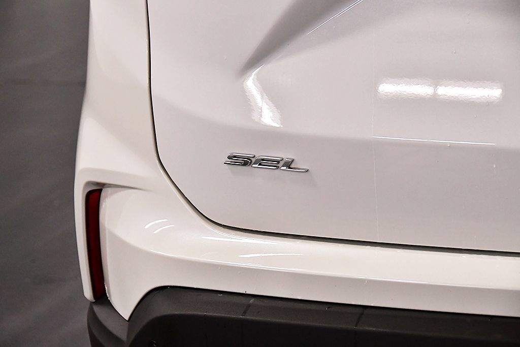 Used 2023 Ford Edge SEL w/ Convenience Package AWD/4WD image 11