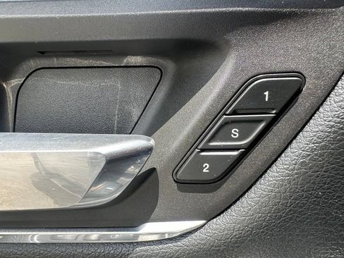 Used 2019 RAM 1500 Laramie AWD/4WD image 32