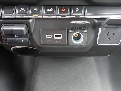 Used 2024 GMC Sierra 1500 Pro w/ Graphite Edition AWD/4WD image 55
