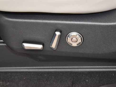 New 2026 Lincoln Navigator Reserve w/ Jet Appearance Package AWD/4WD image 38