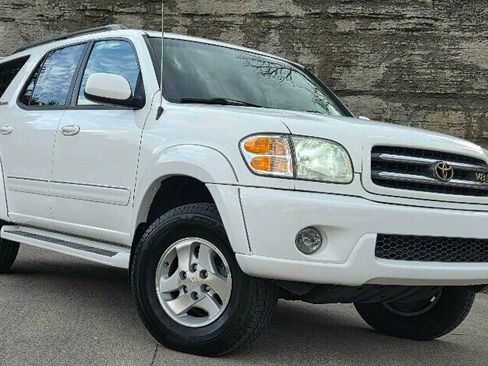 Used 2002 Toyota Sequoia Limited image 9