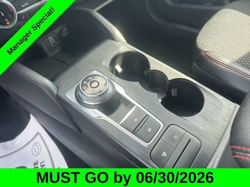 Used 2025 Ford Escape ST-Line Select AWD/4WD image 25