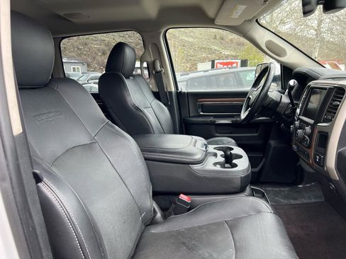 Used 2014 RAM 2500 Laramie w/ Convenience Group AWD/4WD image 10