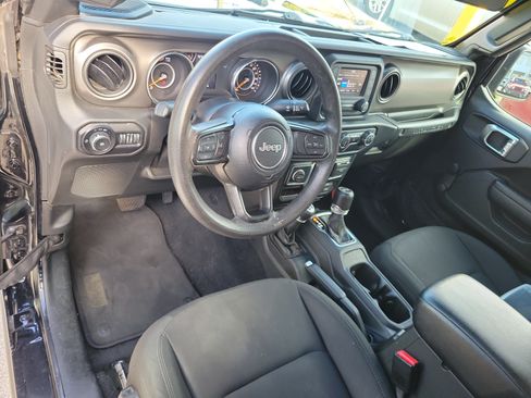 Used 2021 Jeep Wrangler Unlimited Sport AWD/4WD image 11