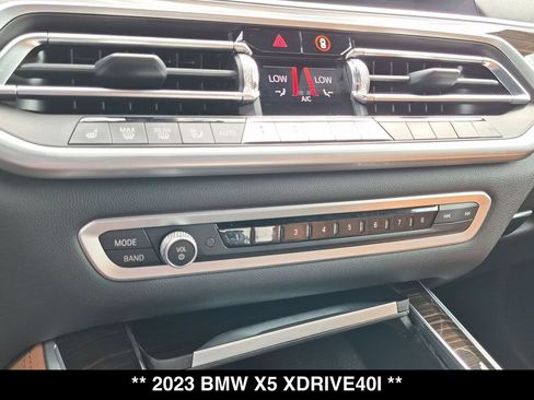 Used 2023 BMW X5 xDrive40i w/ M Sport Package AWD/4WD image 24