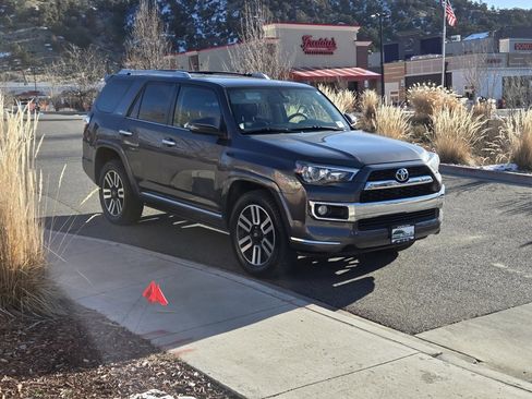 Used 2018 Toyota 4Runner Limited image 3