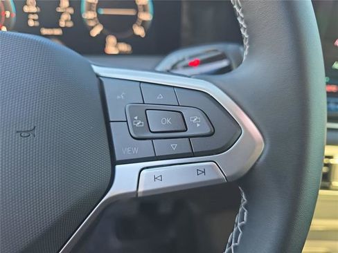 New 2026 Volkswagen Tiguan SE image 20