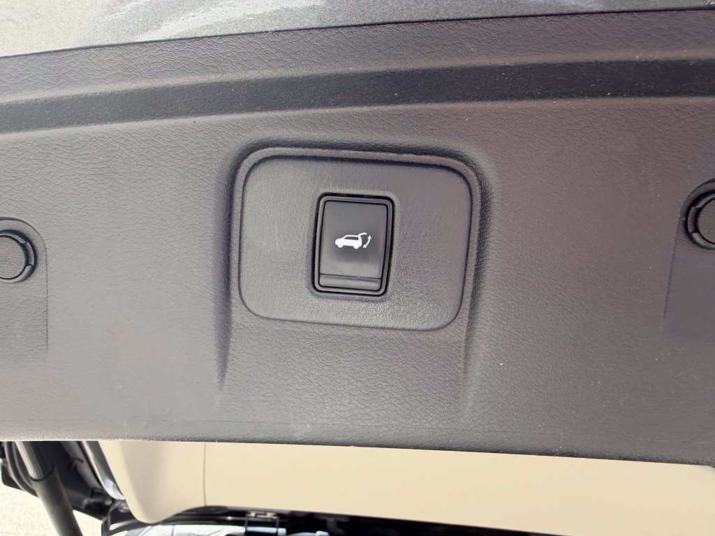 Used 2017 Nissan Murano Platinum w/ Platinum Technology Package AWD/4WD image 8