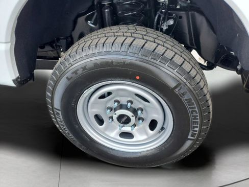 New 2025 Ford F250 XL w/ XL Chrome Package image 15