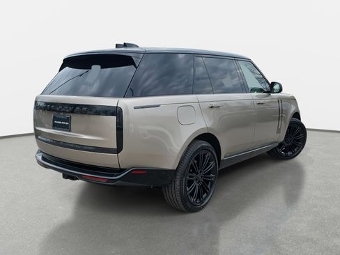 New 2026 Land Rover Range Rover Long Wheelbase SE image 5