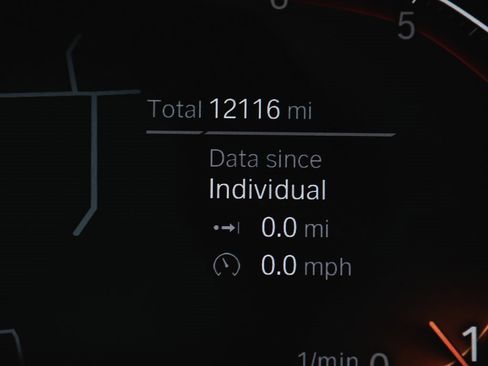 Used 2025 BMW X4 xDrive30i image 21