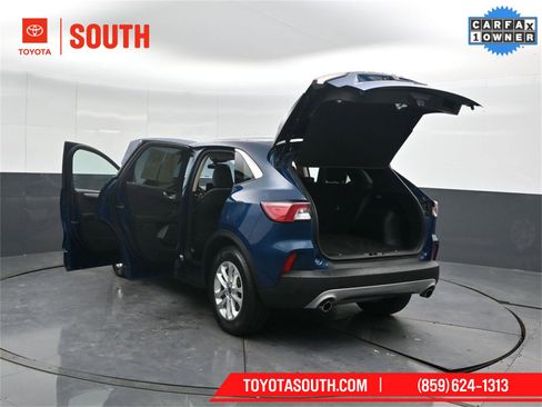 Used 2020 Ford Escape SE image 61