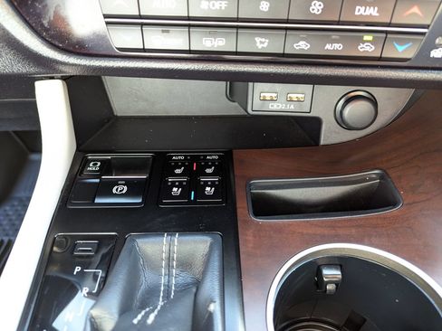 Used 2020 Lexus RX 350 AWD w/ Premium Package image 24