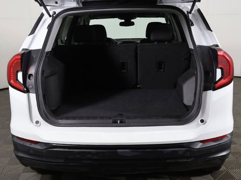 Used 2024 GMC Terrain SLE image 14