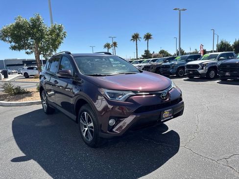 Used 2017 Toyota RAV4 XLE w/ Premium Special Value Package FWD image 4