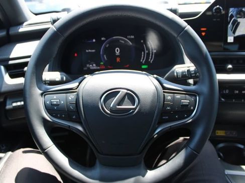 Certified 2025 Lexus UX 300h FWD image 15