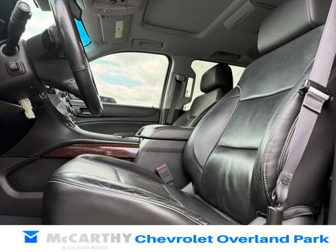 Used 2016 GMC Yukon SLT w/ Premium Edition AWD/4WD image 6