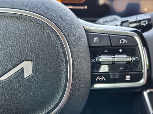 New 2026 Kia Carnival EX image 27