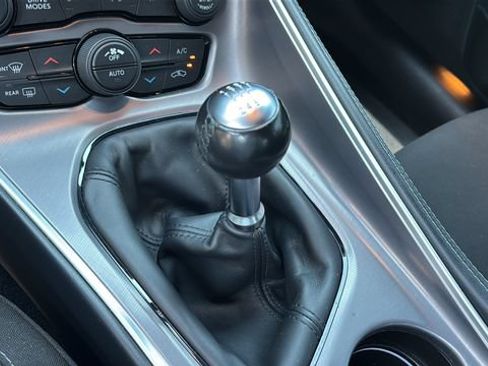 Used 2022 Dodge Challenger R/T Scat Pack RWD image 27