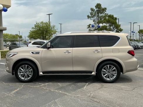 Used 2021 INFINITI QX80 Luxe w/ All-Season Package AWD/4WD image 6