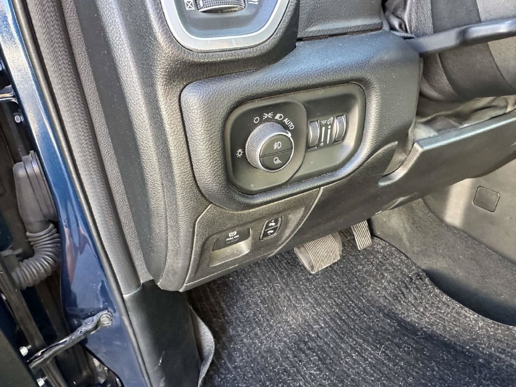 Used 2019 RAM 1500 Big Horn AWD/4WD image 21