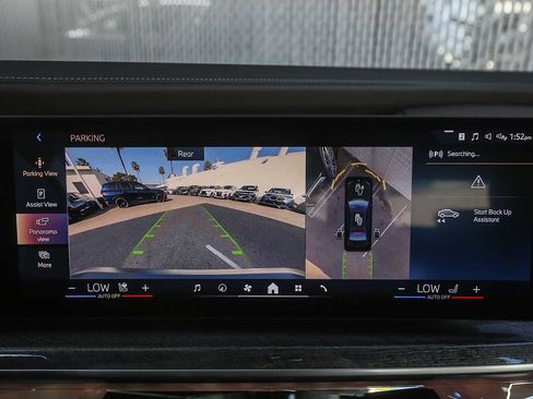 Used 2025 BMW 750e xDrive w/ Premium Package image 20