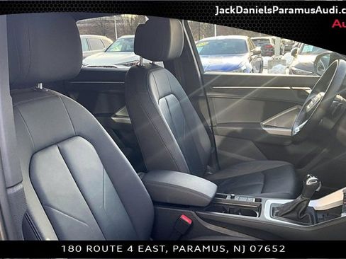 Used 2024 Audi Q3 2.0T Premium w/ Convenience Package image 7