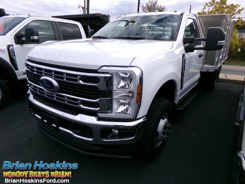 New 2025 Ford F350 XL w/ XL Chrome Package image 1