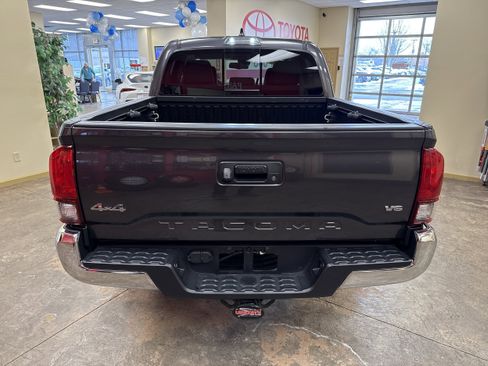 Used 2023 Toyota Tacoma SR5 image 9