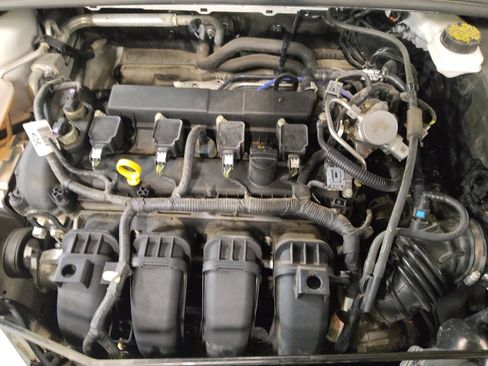 Used 2017 Ford Focus SEL FWD image 30
