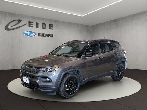 Used 2022 Jeep Compass Latitude w/ Convenience Group AWD/4WD image 8