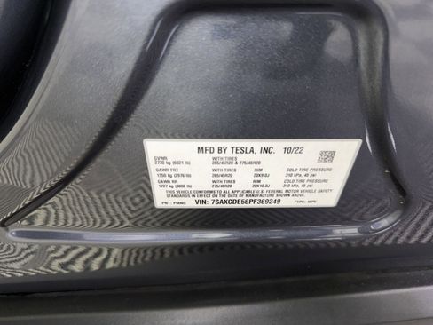 Used 2023 Tesla Model X image 41