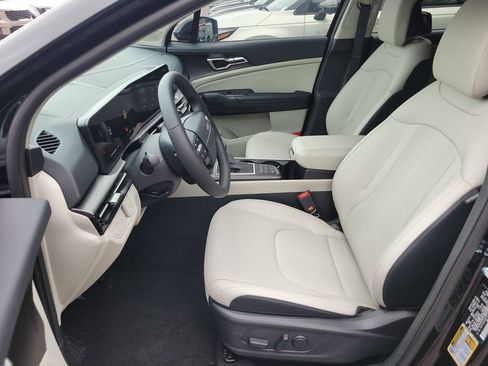 New 2026 Kia Sportage EX FWD image 23