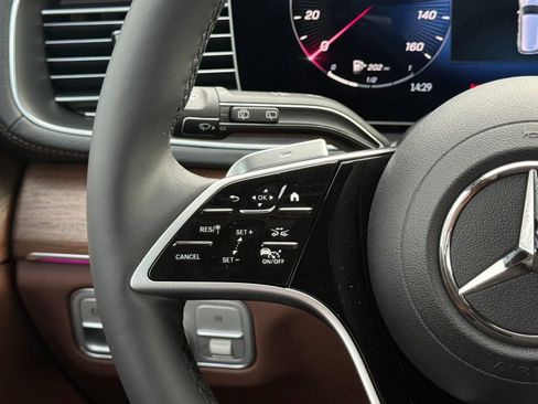 New 2026 Mercedes-Benz GLS 450 4MATIC image 18