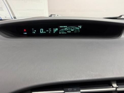 Used 2015 Toyota Prius Two FWD image 33