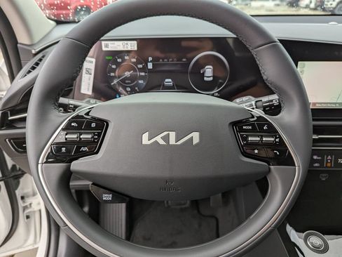 New 2026 Kia Niro Wind FWD image 34