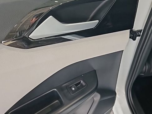 New 2026 Volkswagen Taos S FWD image 21