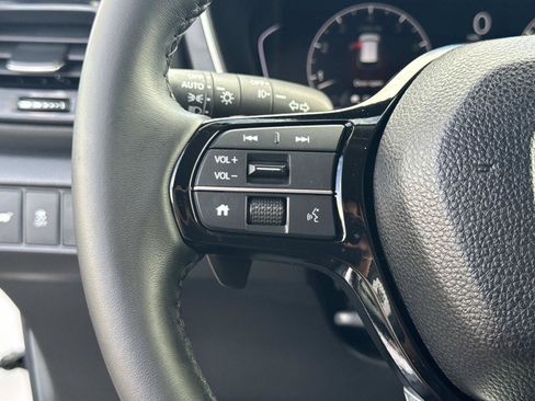 Certified 2025 Honda Pilot EX-L image 33