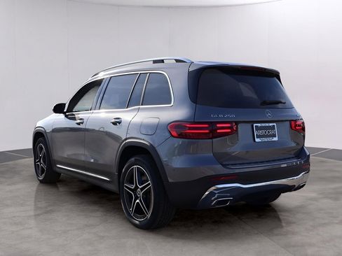 New 2026 Mercedes-Benz GLB 250 4MATIC image 5