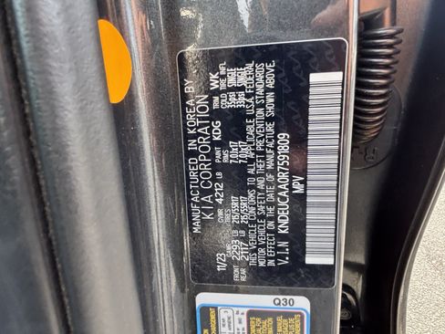Used 2024 Kia Seltos S AWD/4WD image 29