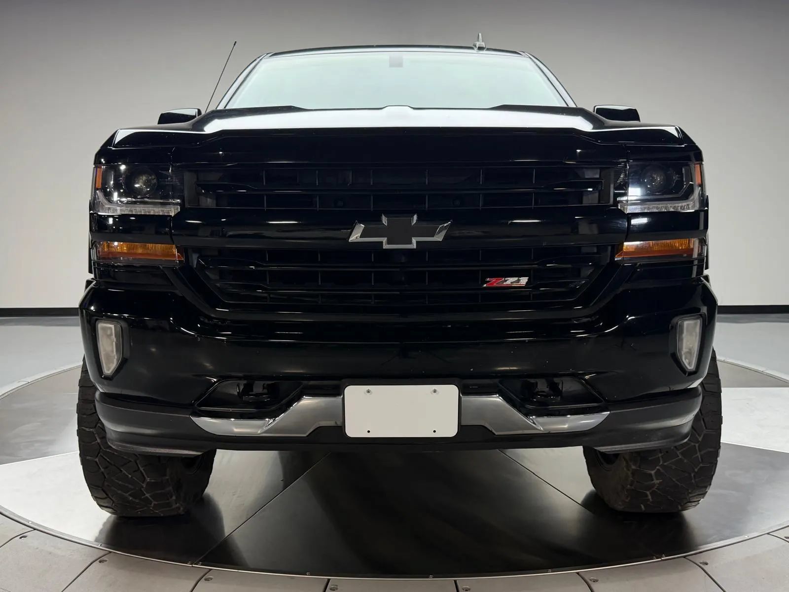 Used 2017 Chevrolet Silverado 1500 LT w/ Texas Edition AWD/4WD image 3