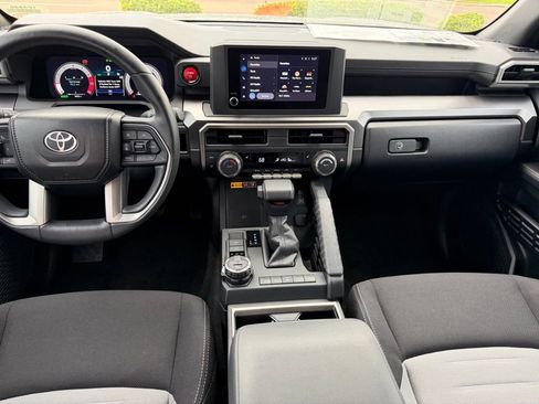 Certified 2025 Toyota 4Runner TRD Off-Road image 13