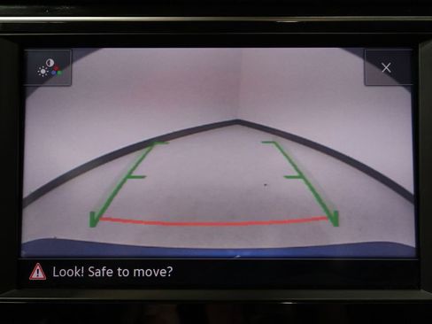 Used 2024 Volkswagen Jetta SE FWD image 13