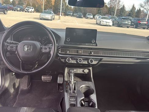 Used 2022 Honda Civic Sport image 4
