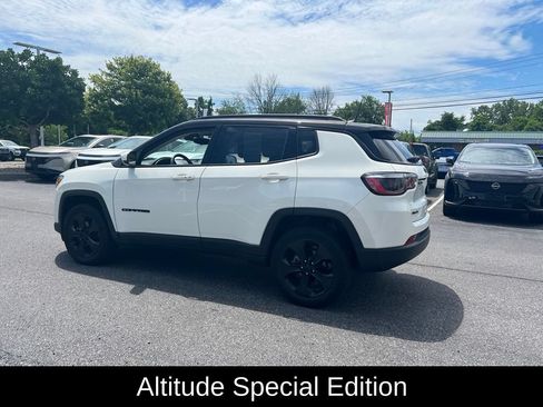 Used 2021 Jeep Compass Latitude AWD/4WD image 19