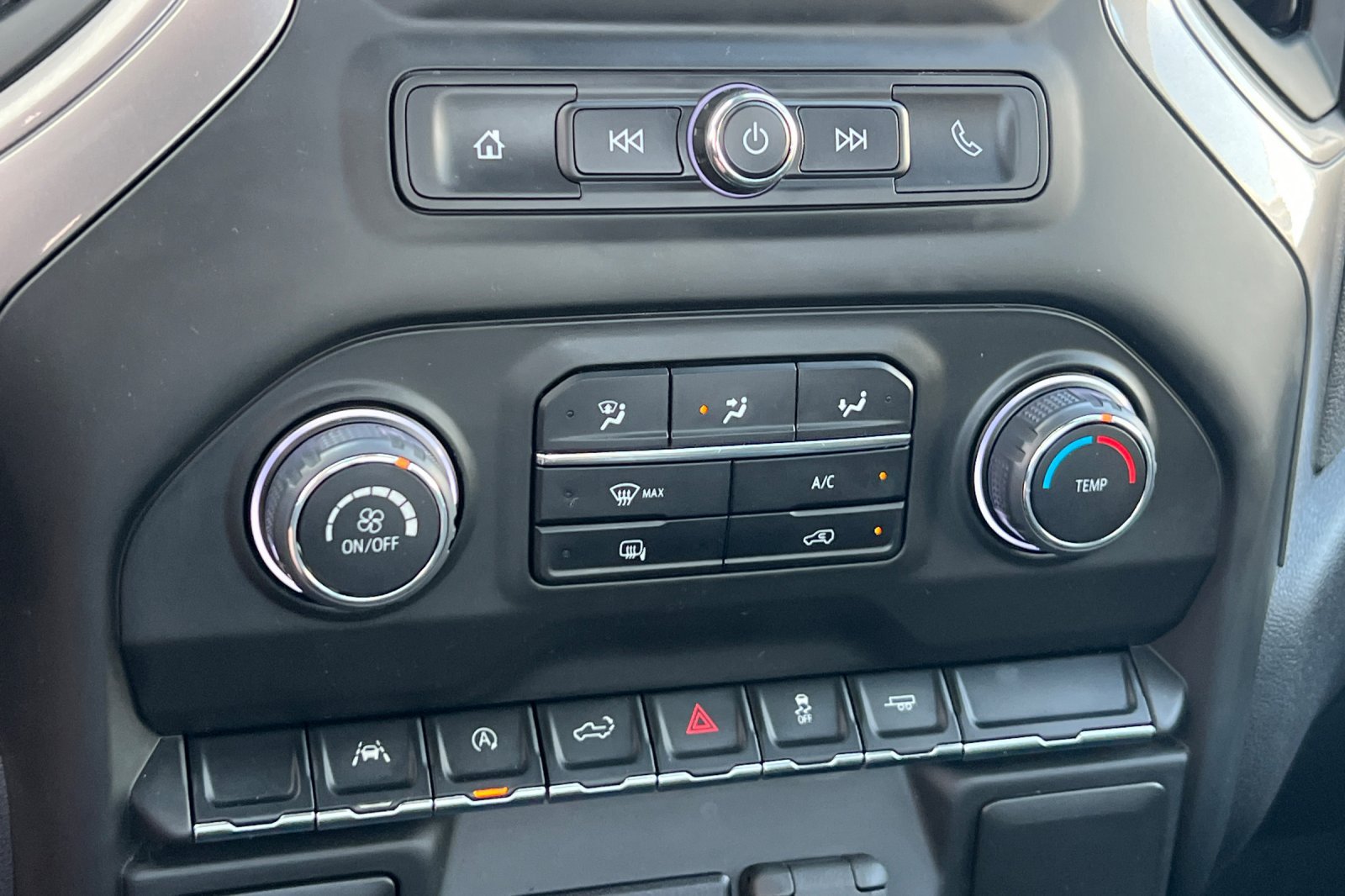 Used 2025 Chevrolet Silverado 1500 W/T RWD image 25