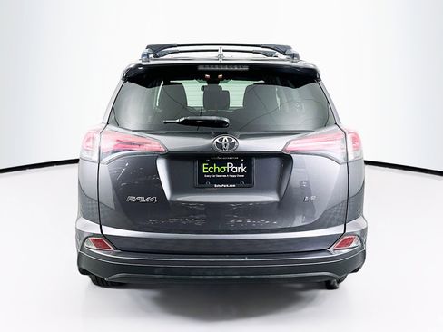 Used 2017 Toyota RAV4 LE image 7
